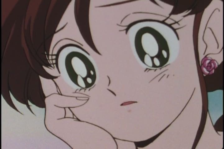 Not particularly relevant this photo, I just love the way she's drawn here