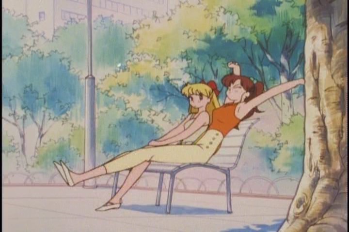 I love how long she looks. Fully appreciate her height here