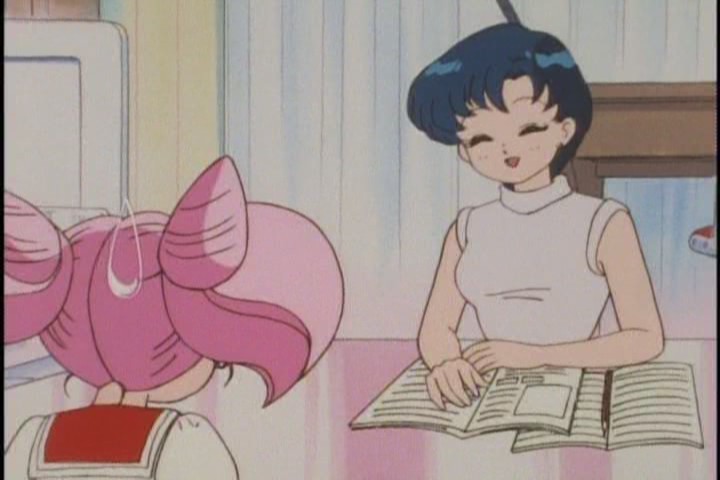 Not I would expect from a super rich family. Were are the diamond robot guards?