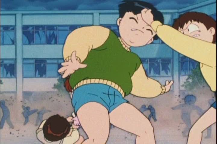 Only the winner of Battle Royale gets to live. Fight back, fat boy!