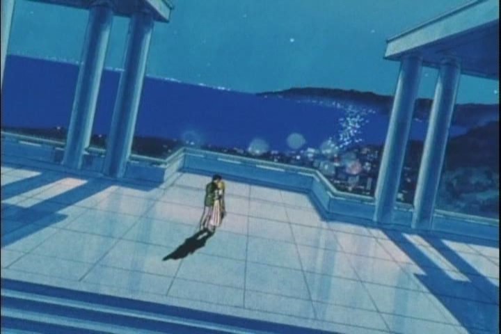 Mamoru and Usagi kiss on the balcony