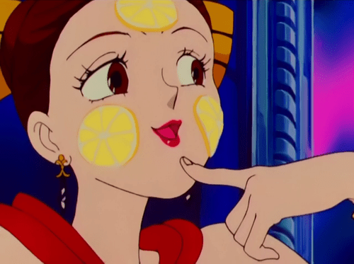 She also wore lemons like no one else. Not to mention her ability to stuff them in her mouth without flinching when Rubeus turns up