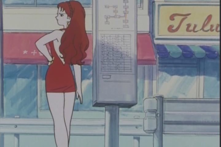 She could have chosen something a little less conspicuous. Also, I have no idea where her ass begins.