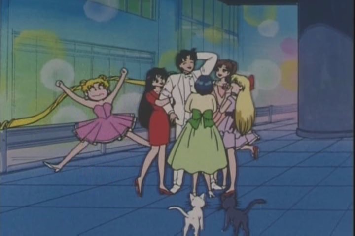 Mamoru surrounded by the Senshi