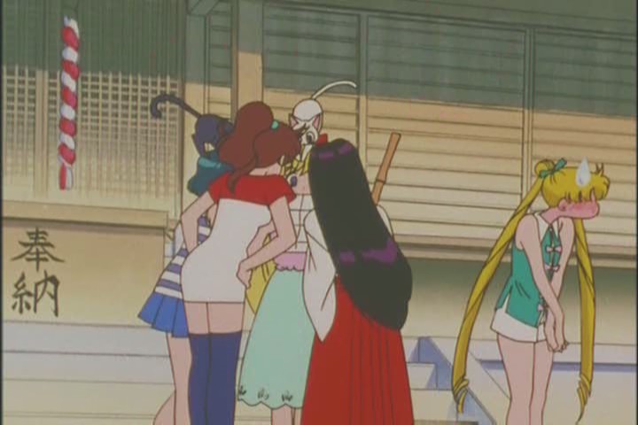 I love poor Usagi's embarrassment that she's still a fuck up in the future