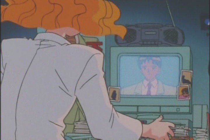 I think she's finally snapped. She can no longer seperate TV and reality... much like Brooke Shields in that episode of Friends?