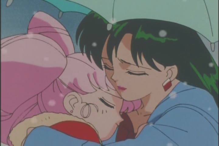 Cue conspiracy theories! None of which make any sense because Chibi-Usa looks exactly like Usagi!