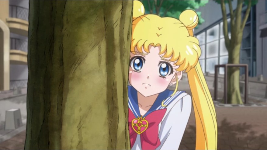 Sailor Moon Crystal - Usagi peeking